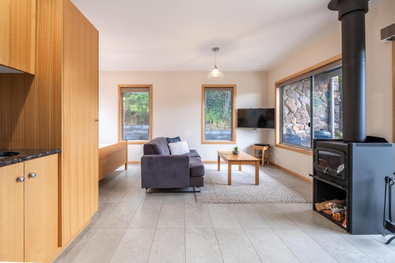 Freycinet Stone Studio 6 - Mica Apartment Coles Bay Bagian luar foto